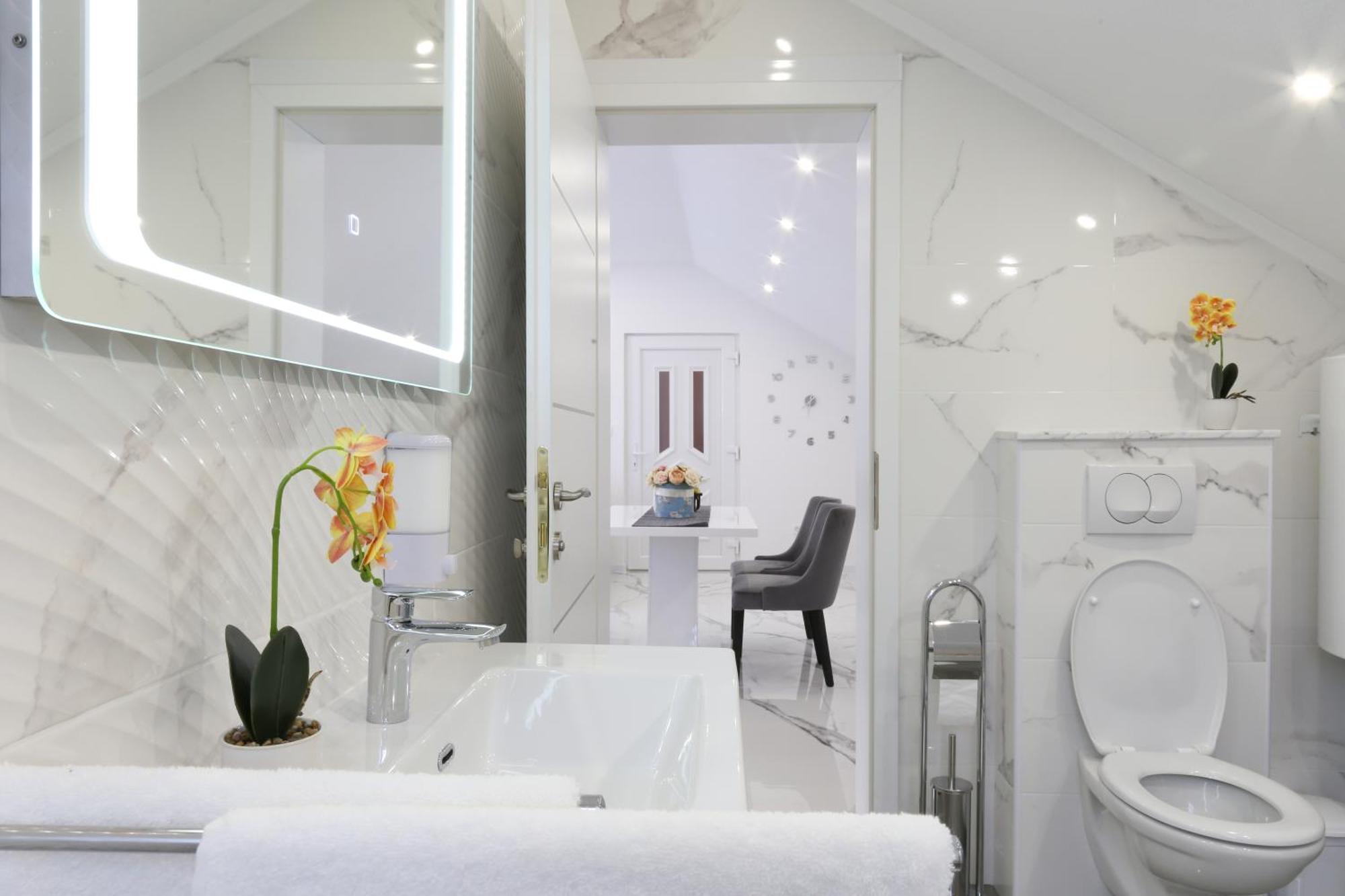 Luxury Apartment Megy Otočac Esterno foto