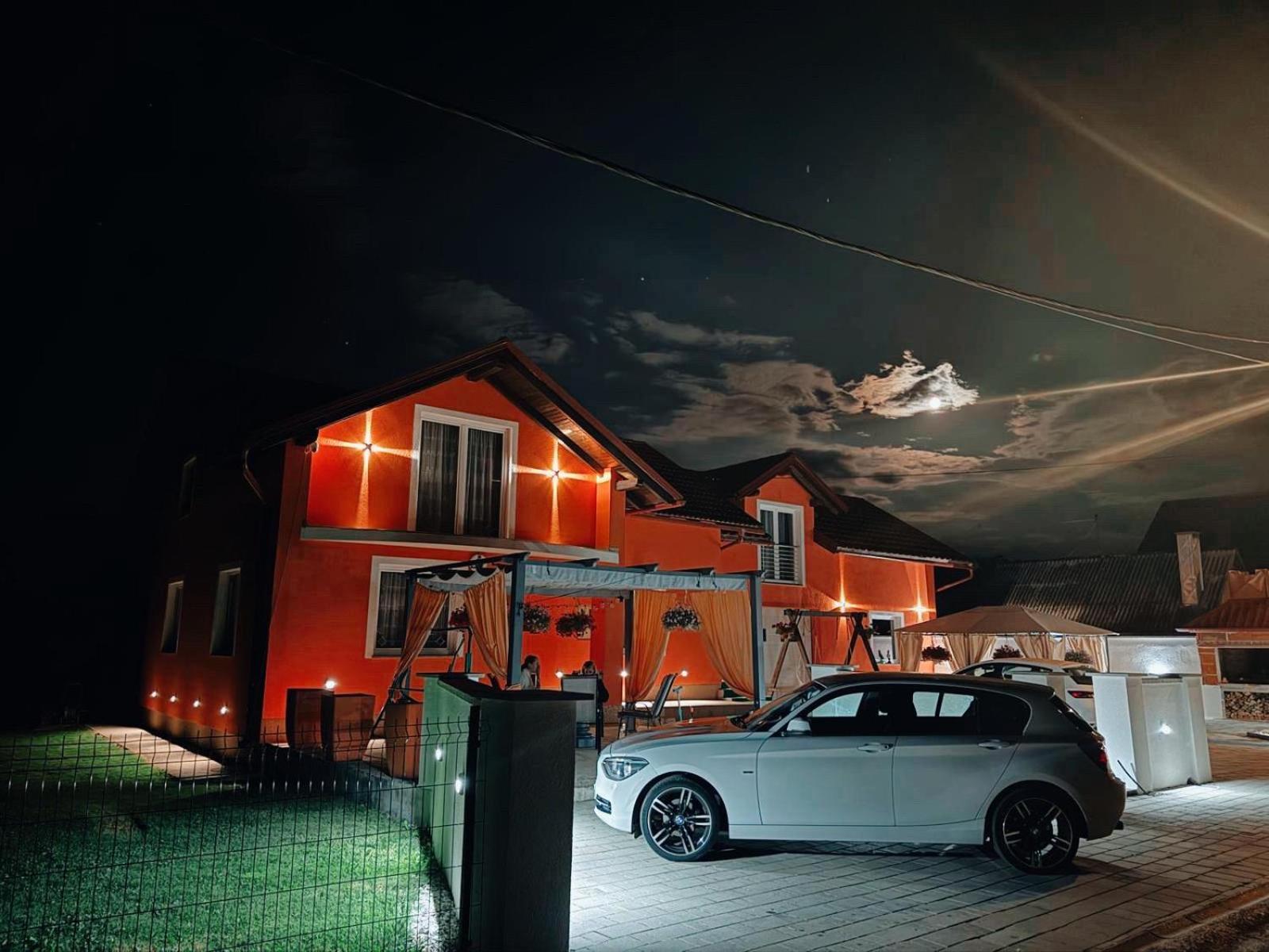 Luxury Apartment Megy Otočac Esterno foto